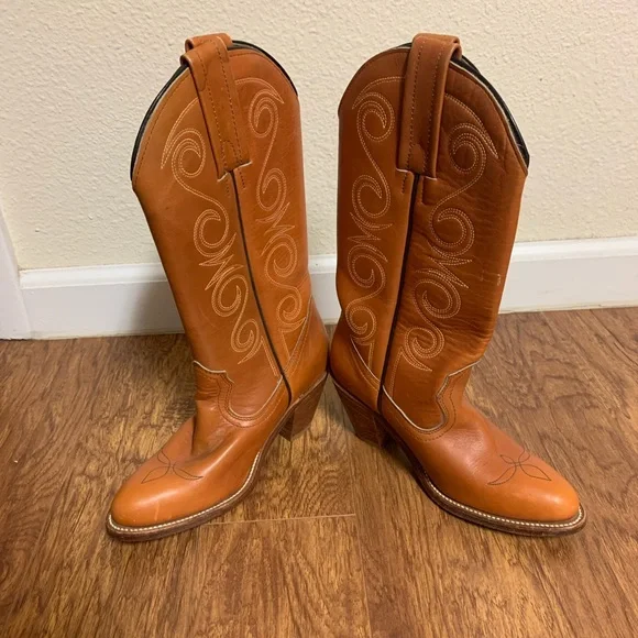 Vintage Frye women’s boots 5.5 Western Style # 7065. - Picture 2 of 7
